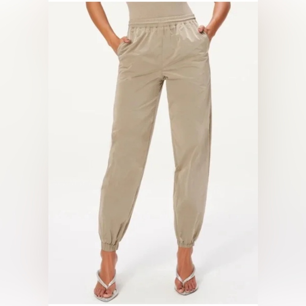 Good American Essential Nylon Track Pants Athletic Size 3 New without‎ tags.